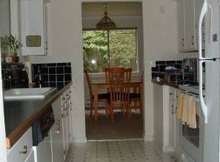 1818 S Lake Stickney Dr, Lynnwood, WA 98087