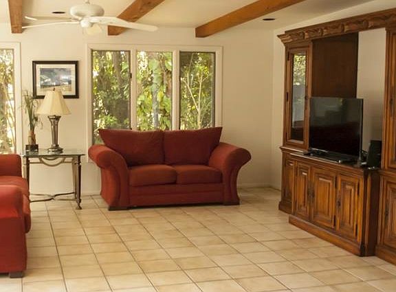 4th image of 2628 Bougainvillea St
