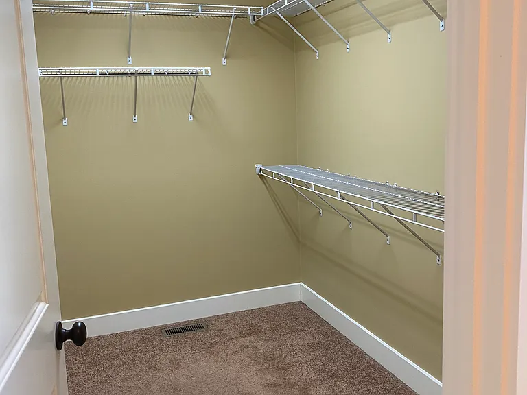 399 Ellis Ave — Photo 16