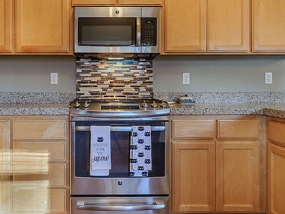 2nd image of 15761 Quail Ridge Ct