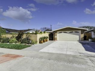 2920 Chestnut Ave, Costa Mesa, CA 92626