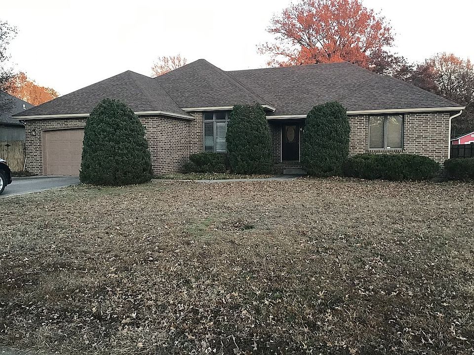 1st image of 604 Victorian Dr