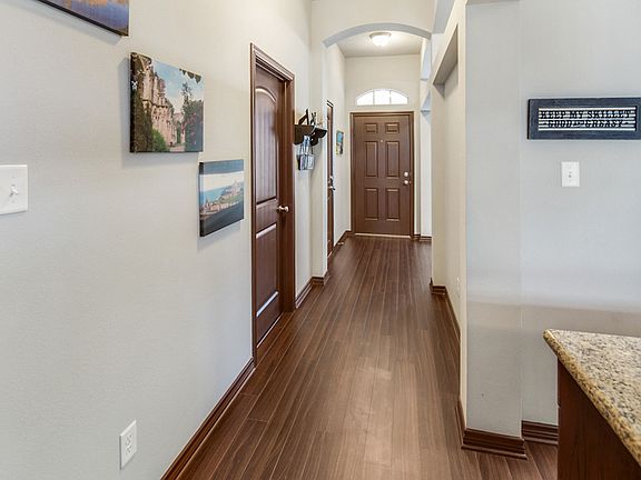 4th image of 241 Fieldstone Pl