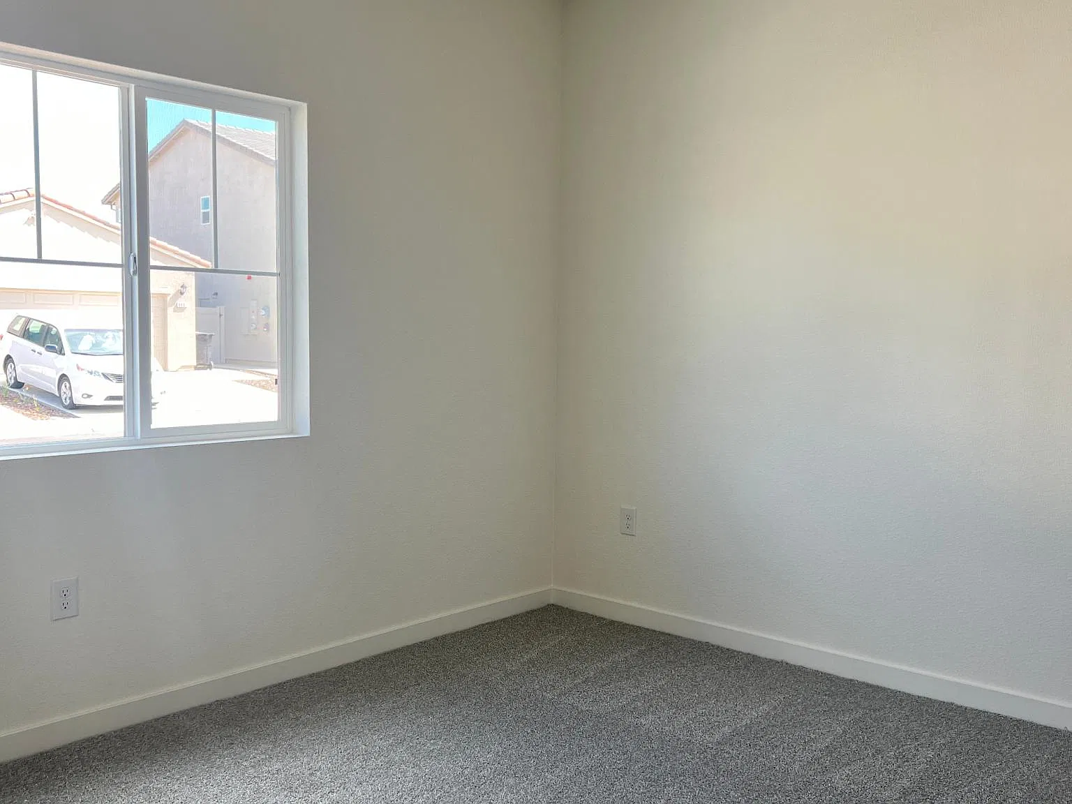 Stratham Way, Elk Grove — Photo 3