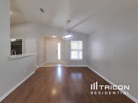 3rd image of 11706 Alexandra Dr