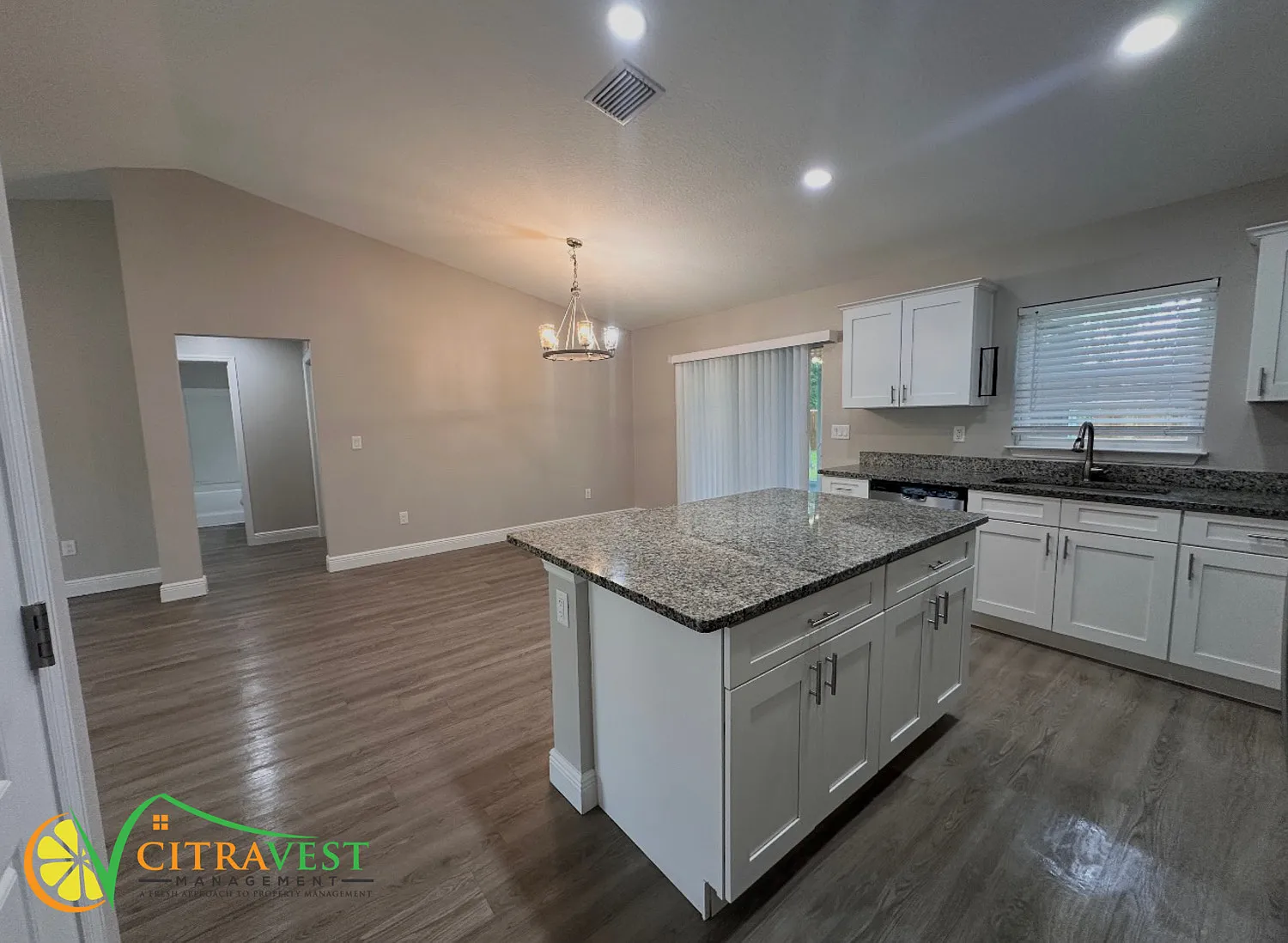 Beautiful Home Available in Citrus Springs!! — Photo 3