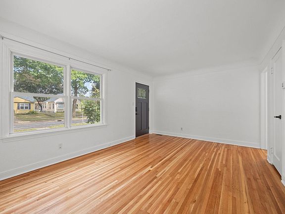 5th image of 1696 Nevada Ave E