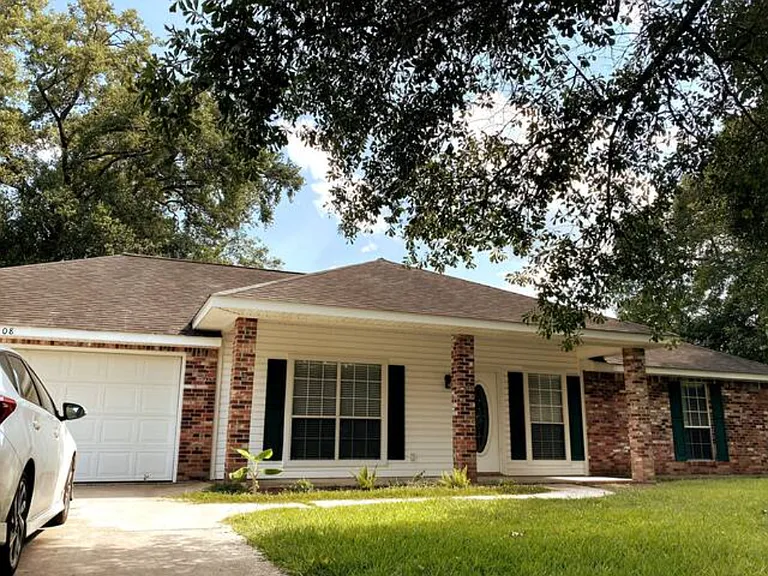 1408 Christie Dr — Photo 14