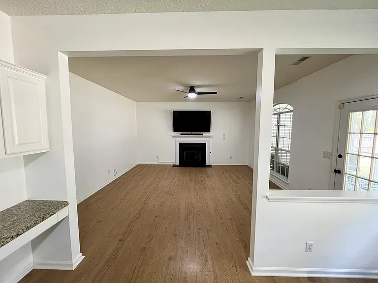113 Fairhaven Dr — Photo 11