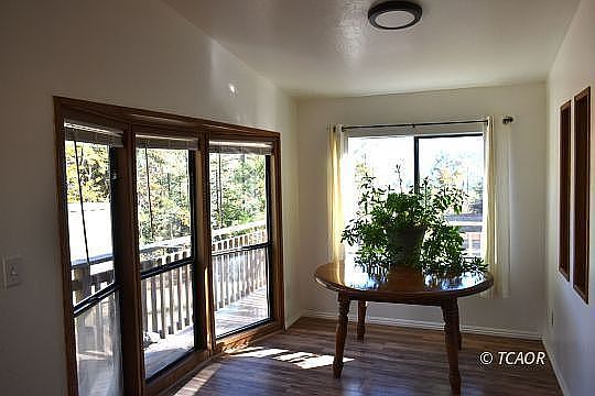 5th image of 1409 Tucker Hill Rd