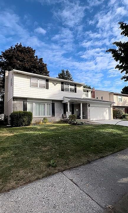 1st image of 33112 Oakley St