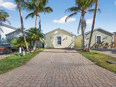 3125 Shelby Way, Palm Springs, FL, 33461