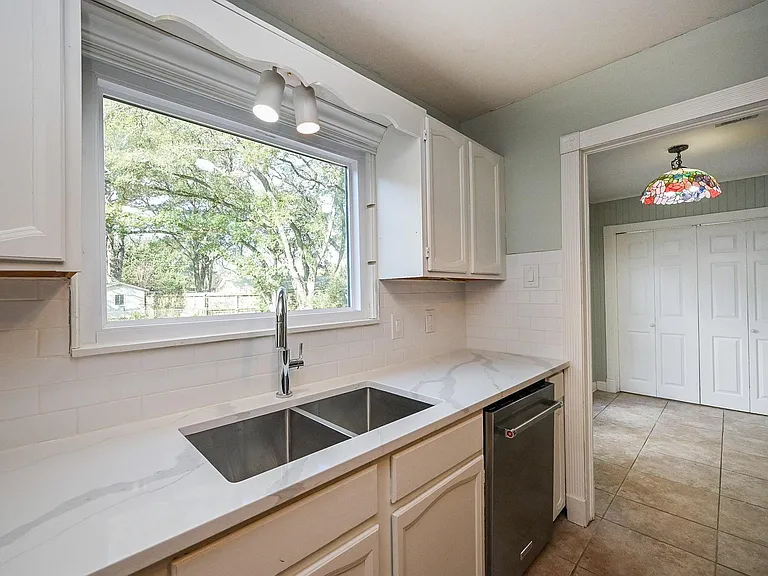 1707 Key St — Photo 5
