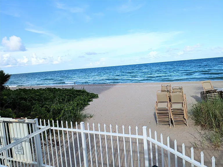 4250 Galt Ocean Dr #PHB — Photo 36