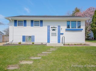 433 Kingston Dr, Romeoville, IL 60446