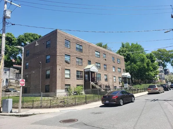 65-69 Nightingale St Unit 3B, Dorchester, MA 02124