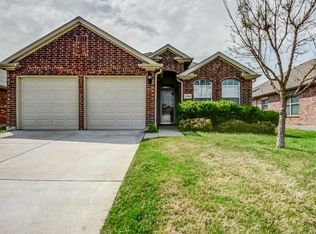 8908 Yosemite Trl, Aubrey, TX 76227