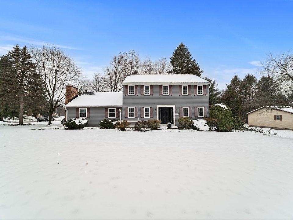 1st image of 1570 Pinewood Dr