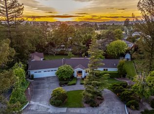 10 Oak Tree Drive, Santa Rosa, CA 95401