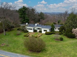 345 Blossom Hill Dr, Lancaster, PA
