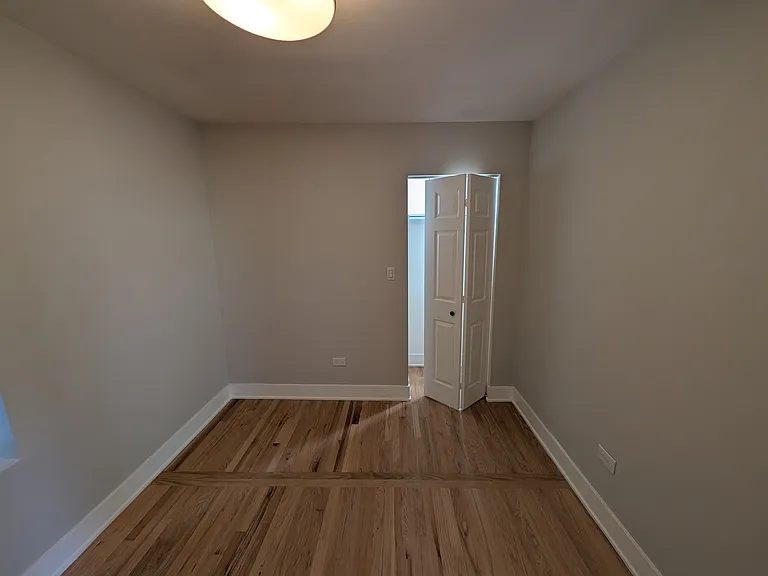 916 N Noble St #1F — Photo 9