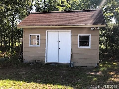 5th image of 1921 Colonial Park Dr