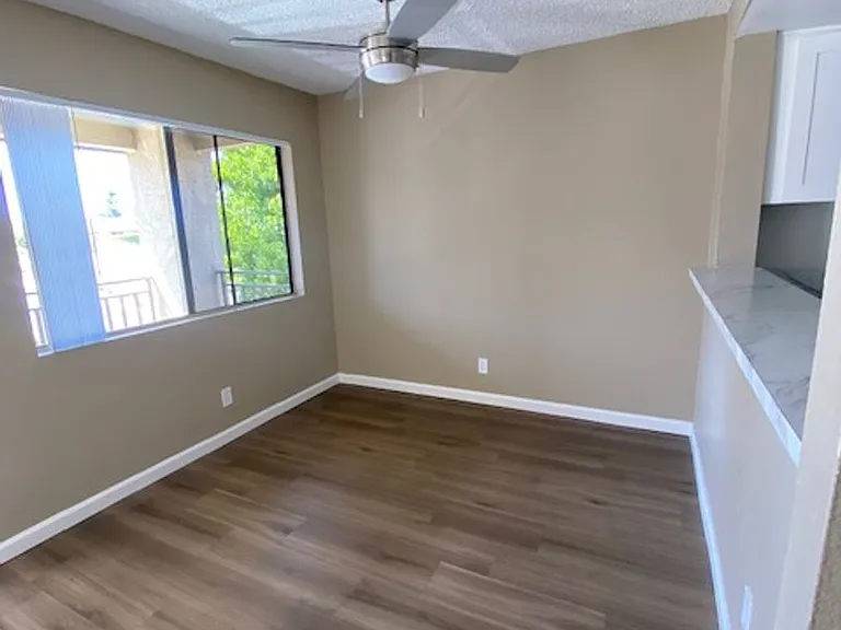 Summer Brook Apartments — Photo 31