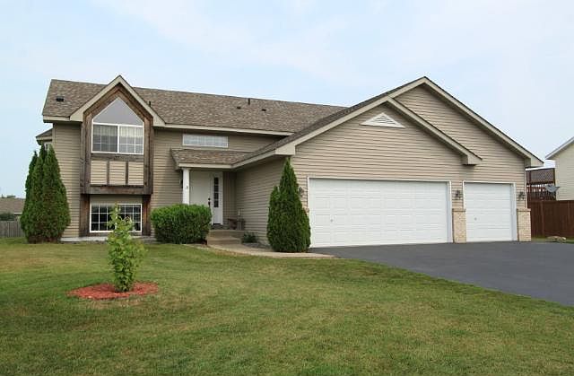 1st image of 920 Kayla Cir