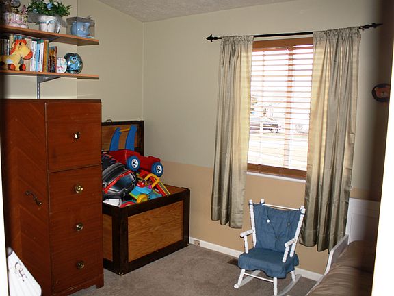3rd image of 831 Lovechio Dr