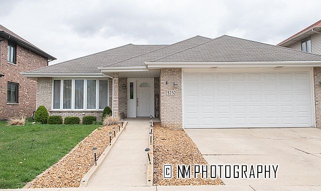 1st image of 5232 W 107th St