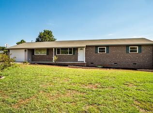 3612 Buck Dr, Louisville, TN 37777