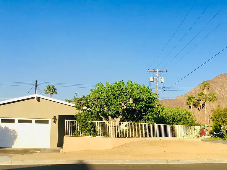 52710 Avenida Mendoza — Photo 6