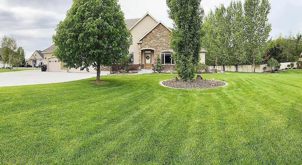 1st image of 4688 E Majestic View Dr