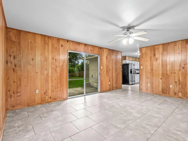 5574 Houston Dr — Photo 5