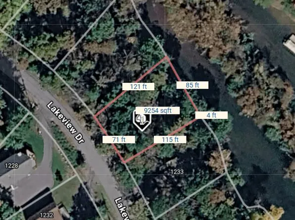 1231 Lakeview Dr, Cross Junction, VA 22625