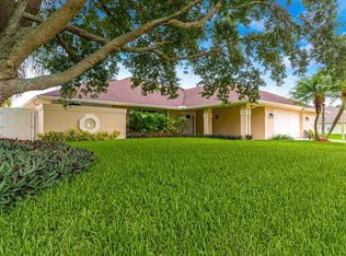 1821 SW Mackenzie St, Port Saint Lucie, FL 34953