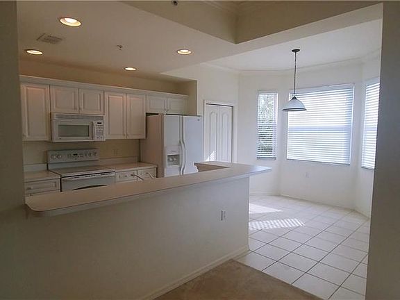 5th image of 19760 Osprey Cove Blvd #124