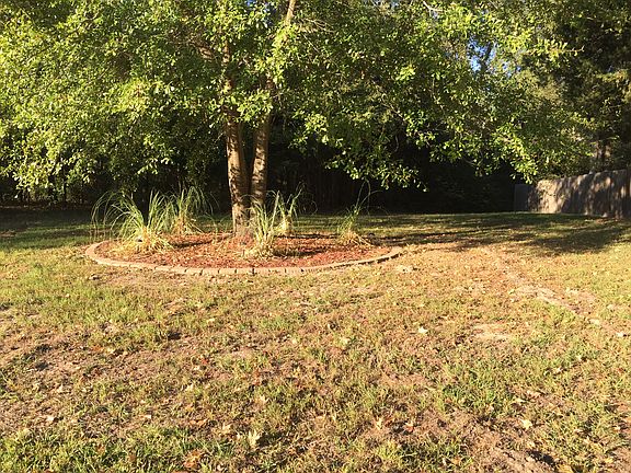 2nd image of 101 Saddle Trail Dr