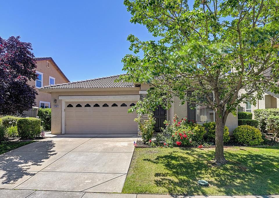 1st image of 4390 Niobe Cir