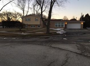 9339 Overhill Ave, Morton Grove, IL 60053