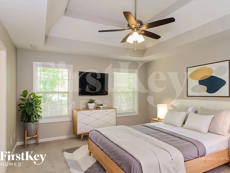 1005 Wolf Springs Cv — Photo 12
