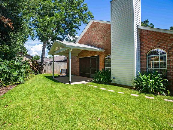 3rd image of 6117 Enclave Dr