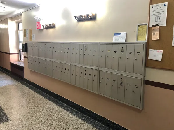 1900 Quentin Road image 4 of 17