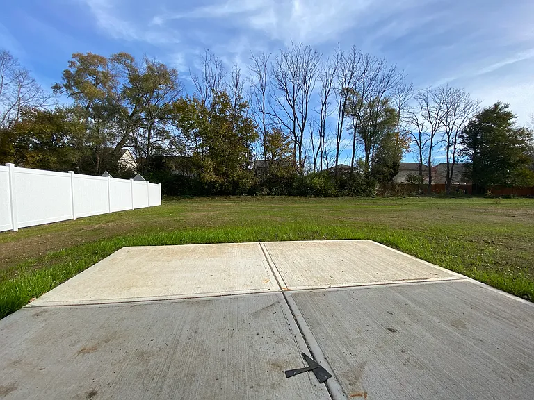 4289 Ashworth Ln — Photo 16