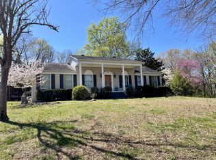 111 Moore Ln, New Johnsonville, TN 37134