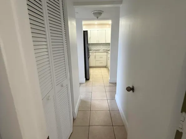 5750 NW 64th Ave APT 106, Fort Lauderdale, FL 33319