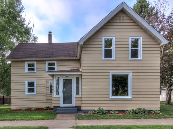 317 Stanley St, Chippewa Falls, WI 54729