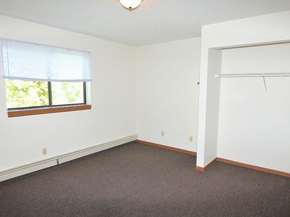 3rd image of 327 7th Ave S #401