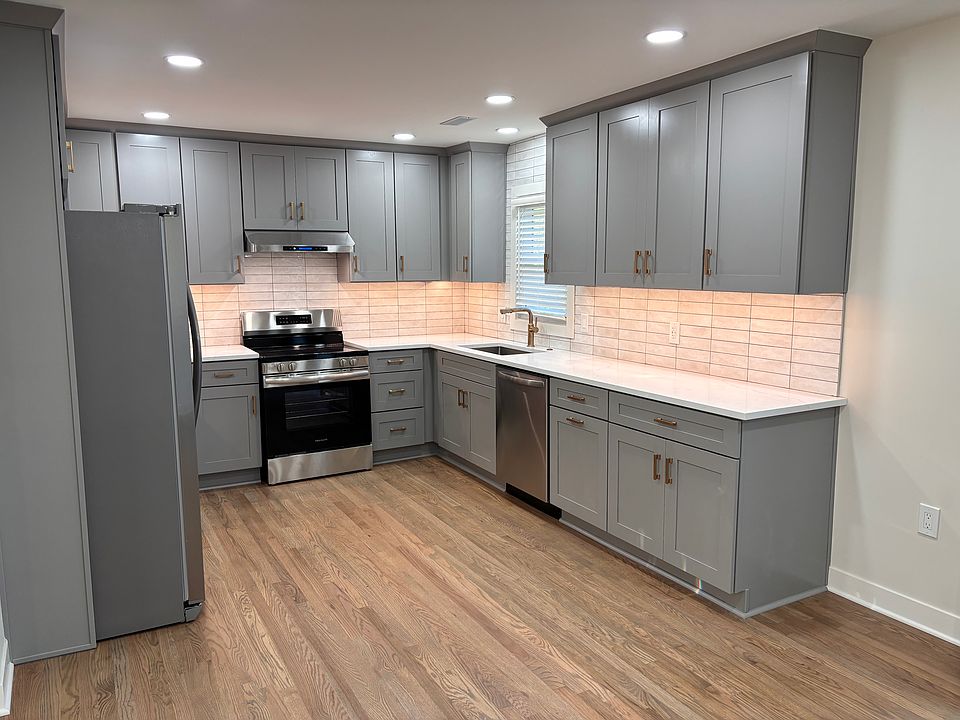 Brand new kitchen and appliances
