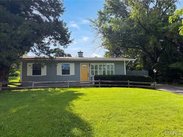 238 W Skyline Dr, Ballwin, MO 63011